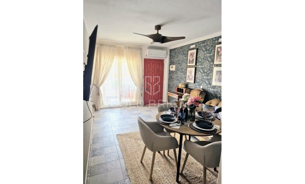 Wederverkoop ·  · Cartagena · Los Nietos