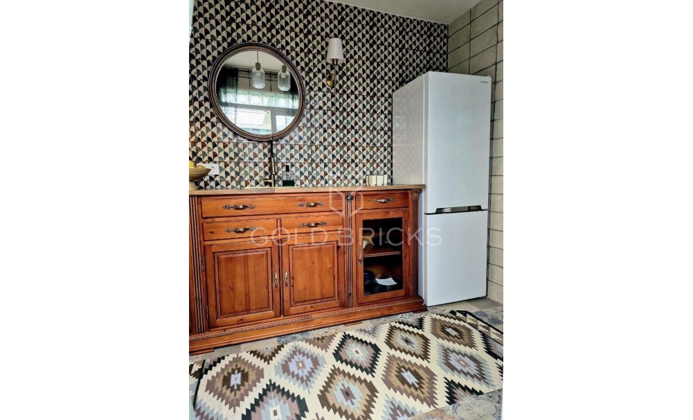 Wederverkoop ·  · Cartagena · Los Nietos