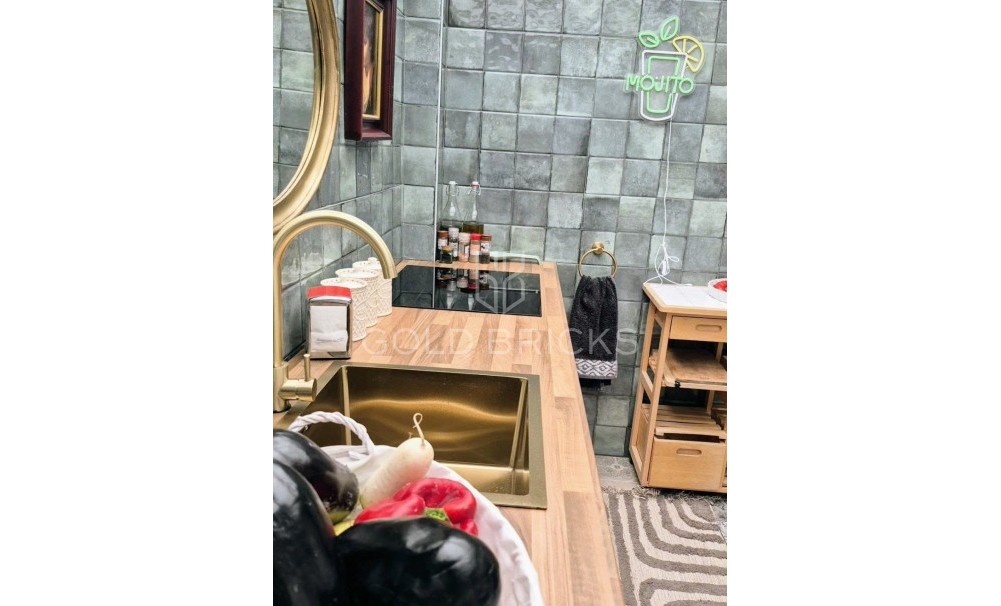 Wederverkoop ·  · Cartagena · Los Nietos