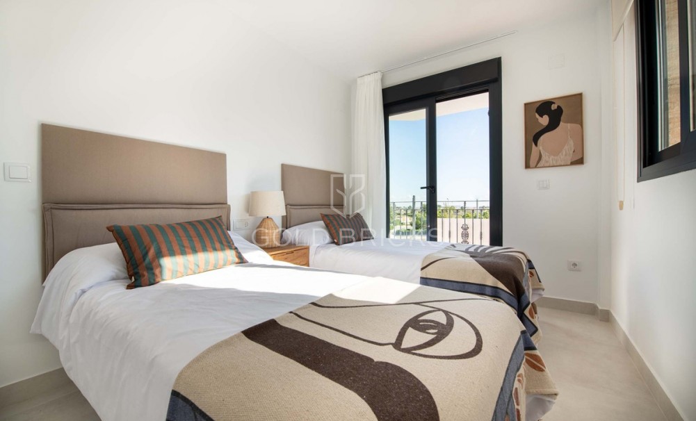 Nowa konstrukcja ·  · Cox