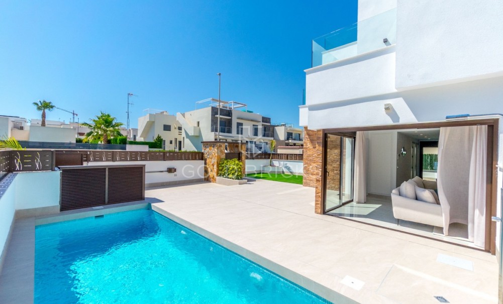 Nowa konstrukcja ·  · Benijofar