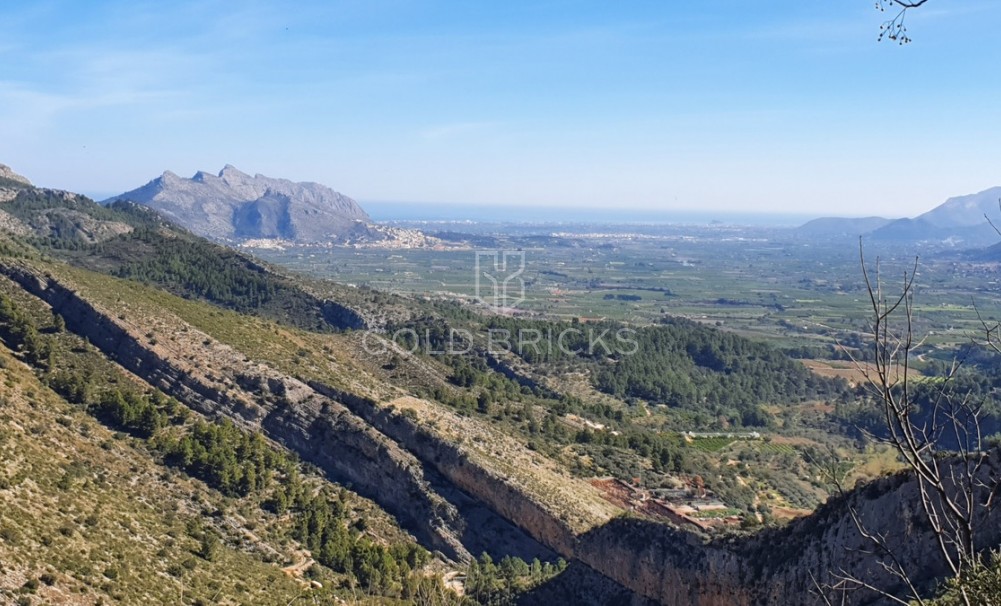 Nowa konstrukcja ·  · La Vall De Laguar