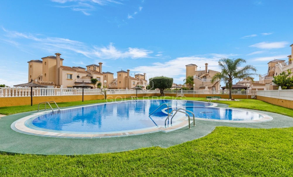 Wederverkoop · Apartment · Orihuela Costa · Lomas de Cabo Roig