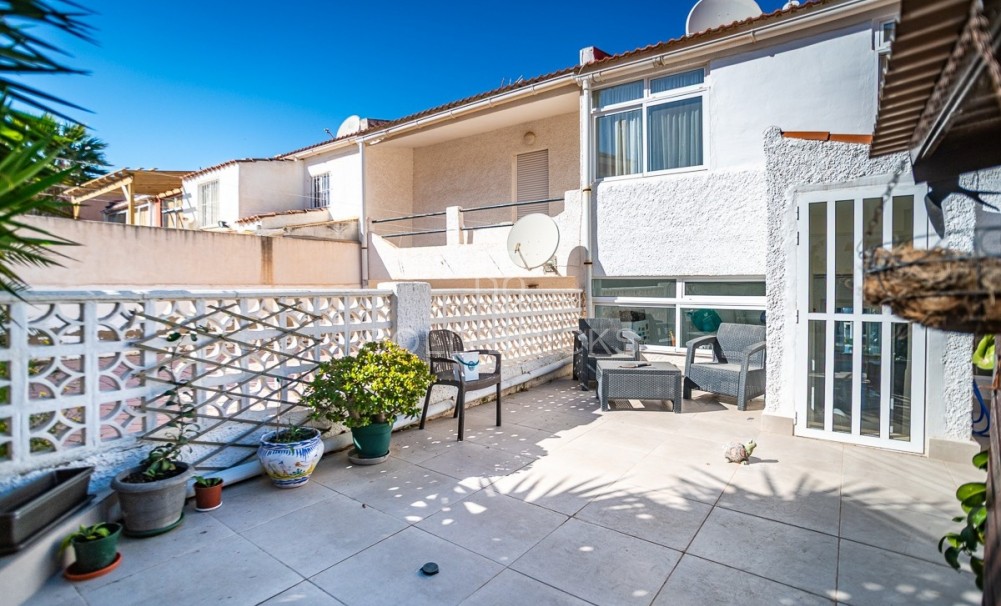 Wederverkoop ·  · Orihuela · Los Balcones