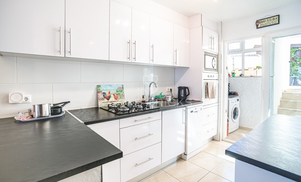 Wederverkoop ·  · Orihuela · Los Balcones