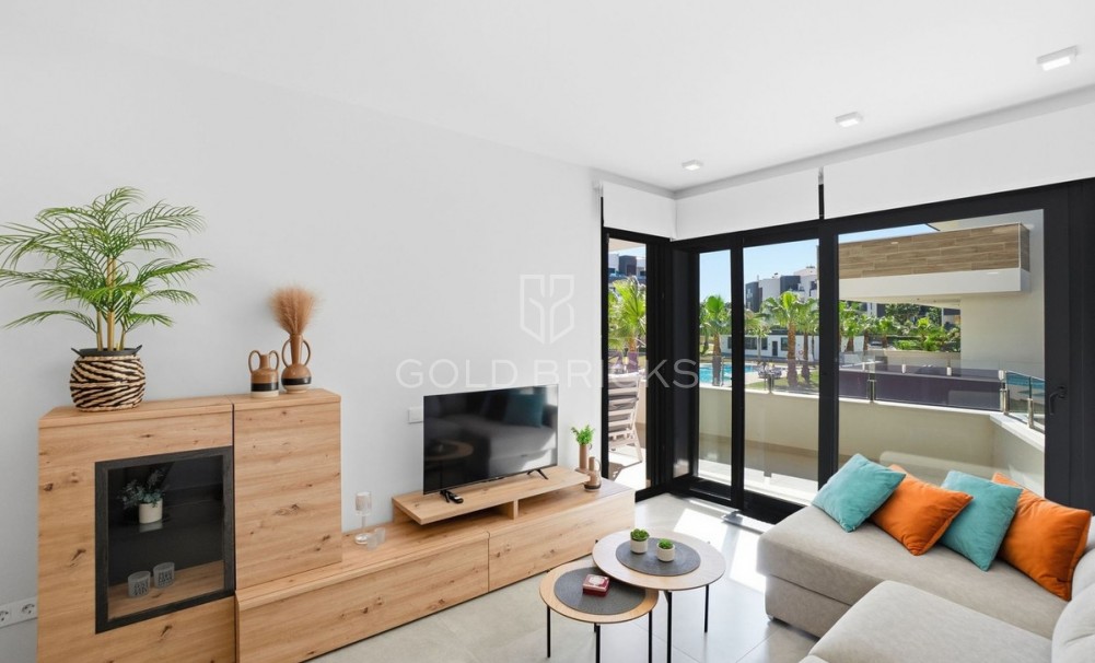 Resale ·  · Orihuela · Los Altos