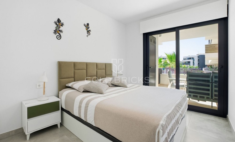 Resale ·  · Orihuela · Los Altos