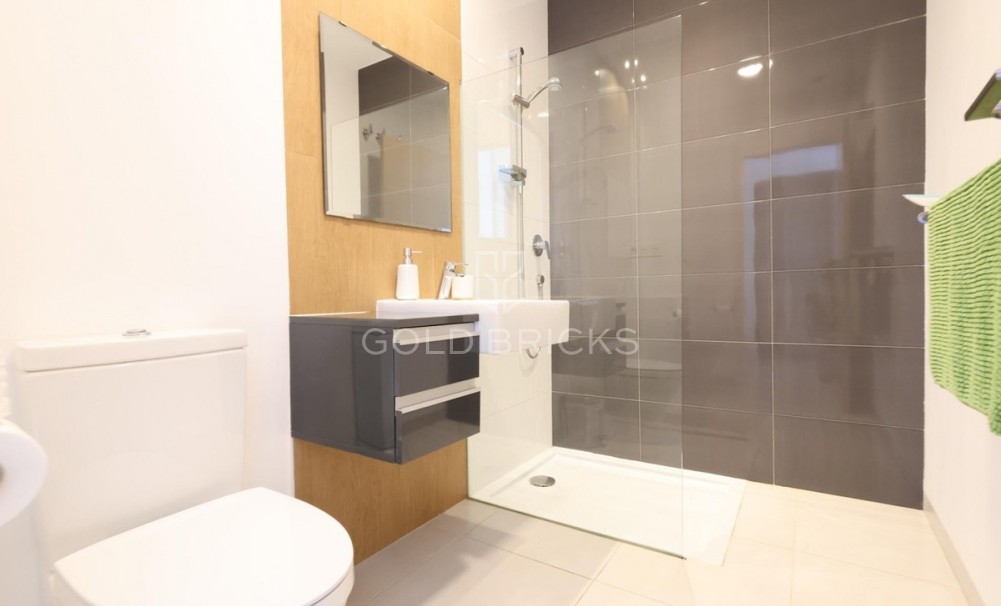 Wederverkoop ·  · Orihuela · La Zenia