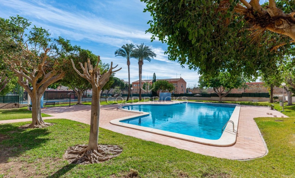 Wederverkoop ·  · Campello - El Campello · Campello - El Campello Centro