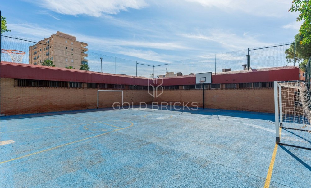 Wederverkoop ·  · Campello - El Campello · Campello - El Campello Centro