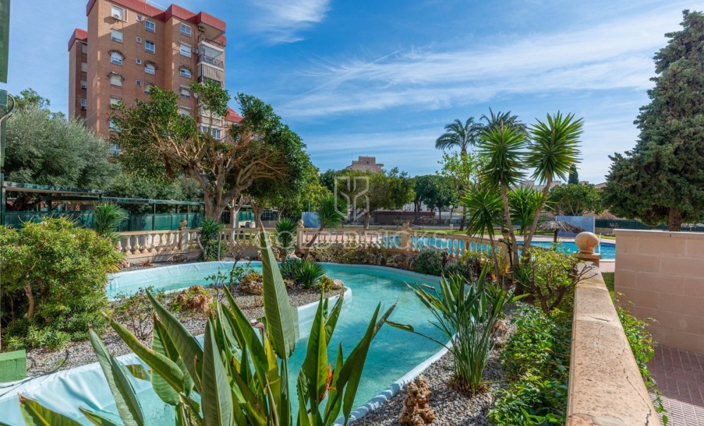 Wederverkoop ·  · Campello - El Campello · Campello - El Campello Centro