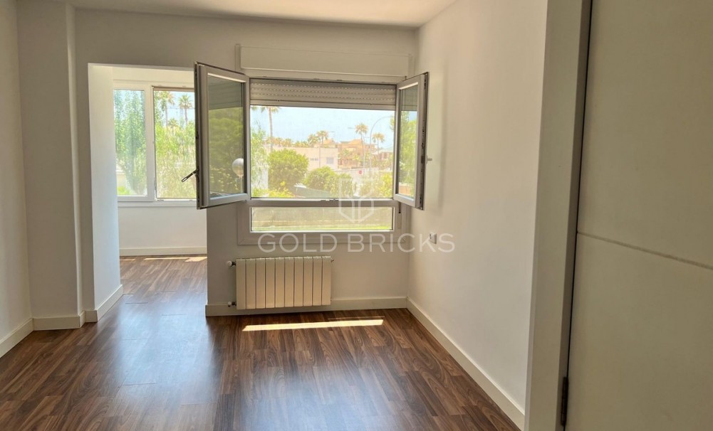 Wederverkoop ·  · Alicante · Alicante Centro