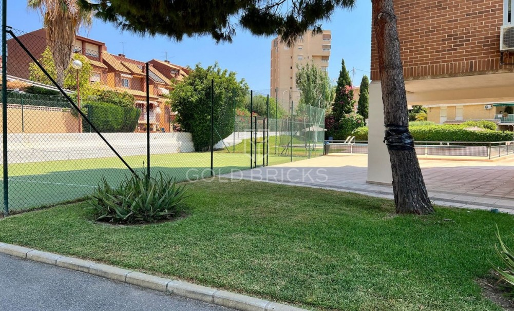 Wederverkoop ·  · Alicante · Alicante Centro