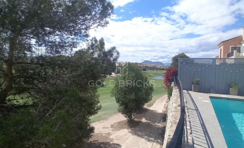 Wederverkoop ·  · Algorfa · La finca golf