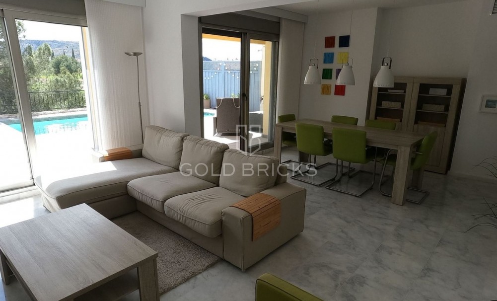 Wederverkoop ·  · Algorfa · La finca golf