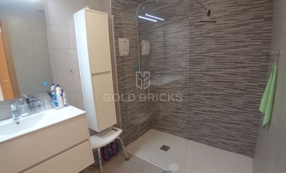 Wederverkoop ·  · Algorfa · La finca golf