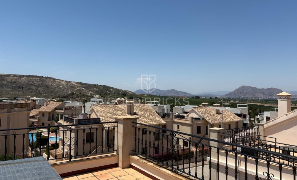 Wederverkoop ·  · Algorfa · La finca golf