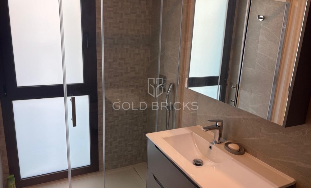 Wederverkoop ·  · Algorfa · La finca golf