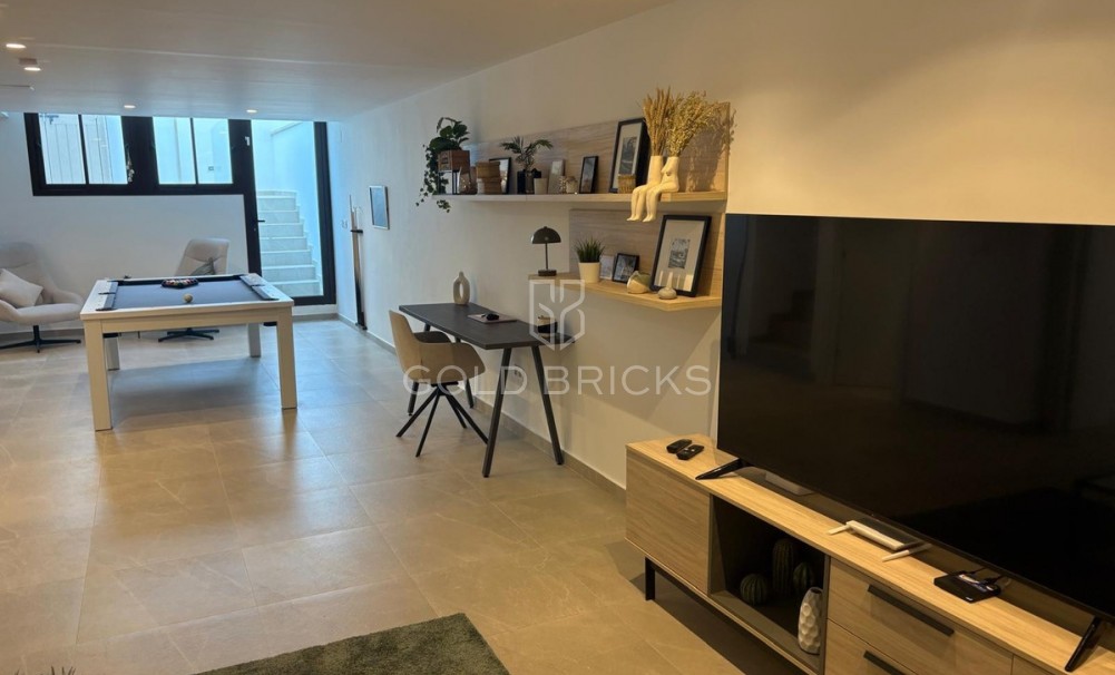 Wederverkoop ·  · Algorfa · La finca golf