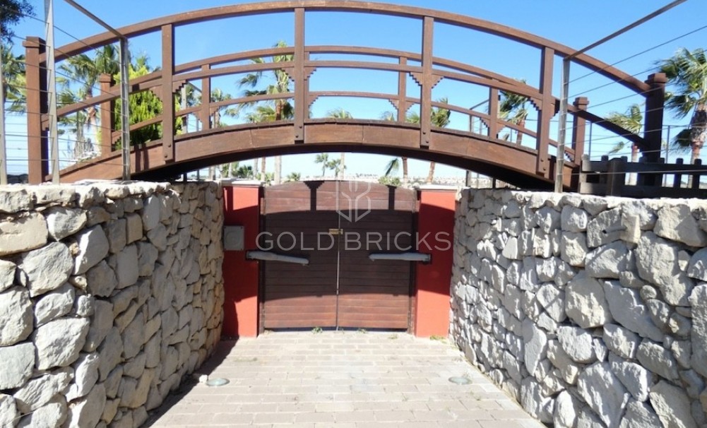 Wederverkoop ·  · Algorfa · Algorfa Centro