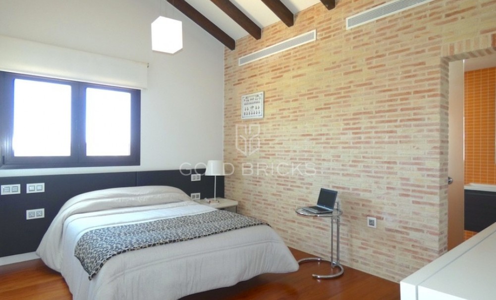 Wederverkoop ·  · Algorfa · Algorfa Centro