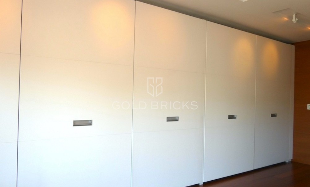 Wederverkoop ·  · Algorfa · Algorfa Centro