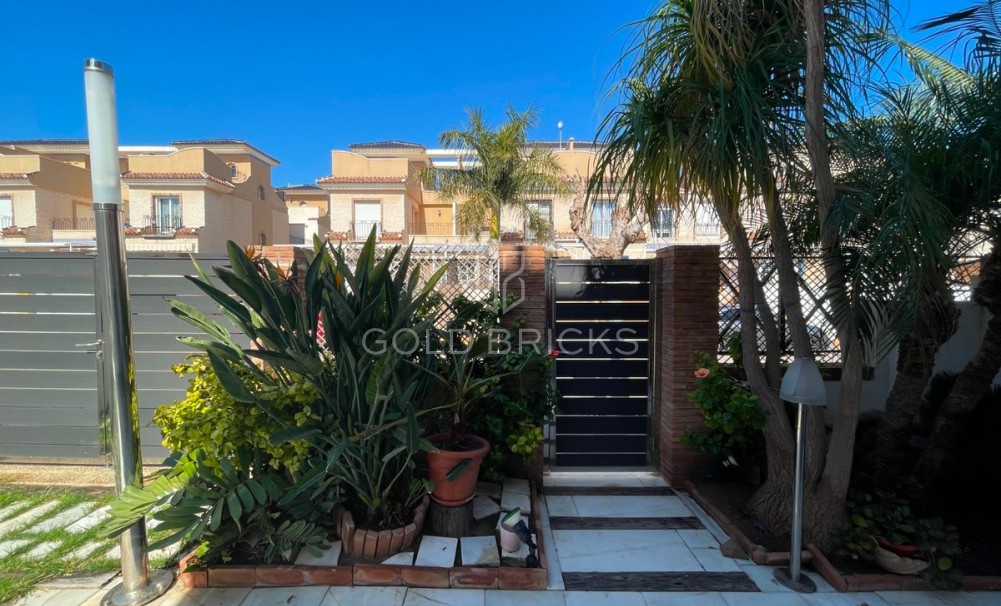 Wederverkoop ·  · Pilar de la Horadada · Torre De La Horadada