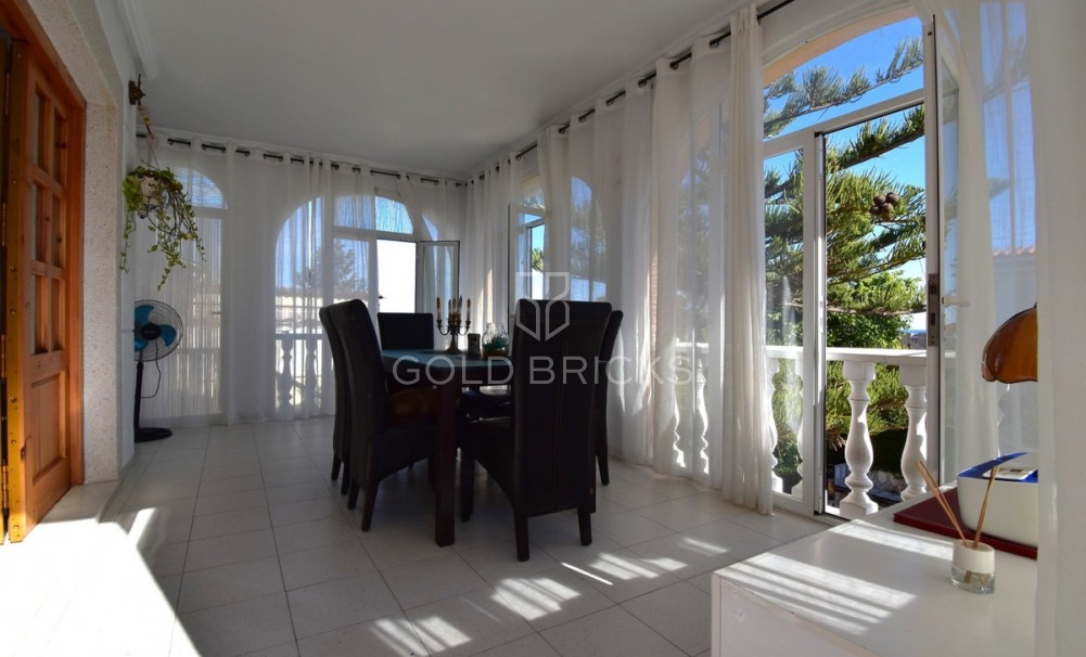 Wederverkoop ·  · Orihuela · Los Balcones