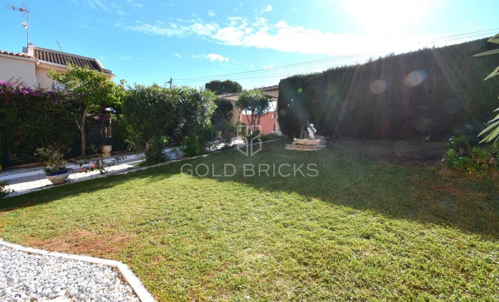 Wederverkoop ·  · Orihuela · Los Balcones