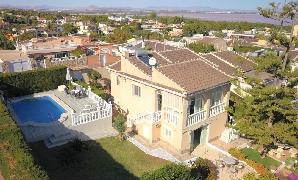 Wederverkoop ·  · Orihuela · Los Balcones