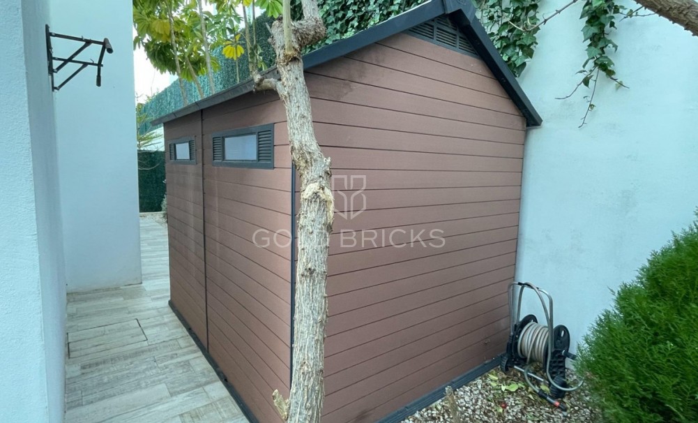 Wederverkoop ·  · Polop · Polop Centro