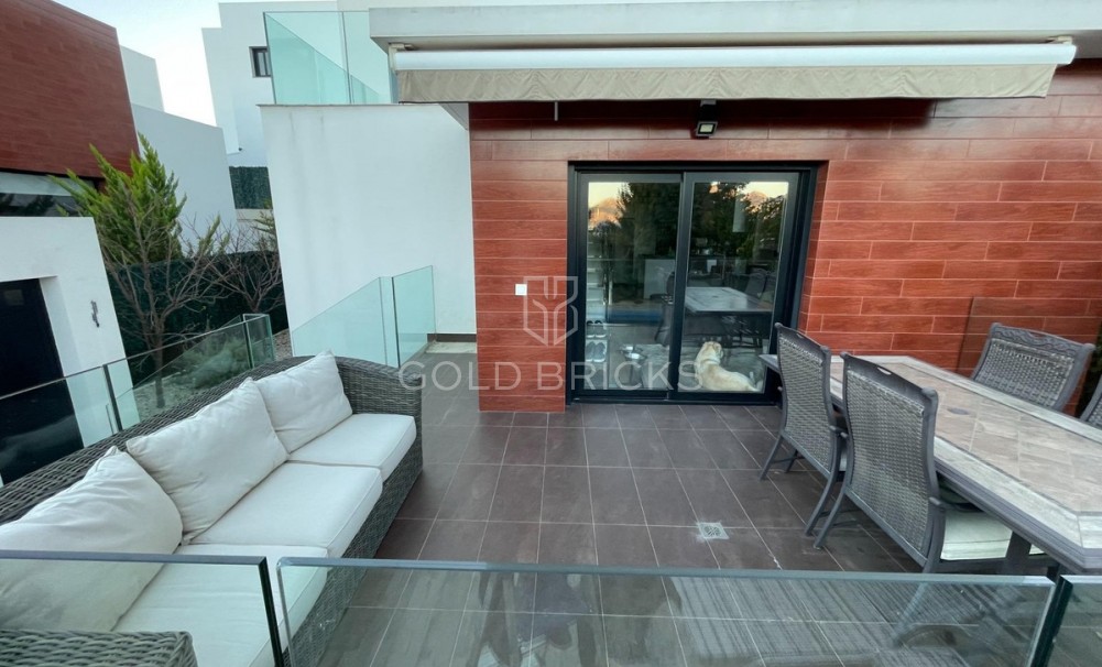 Wederverkoop ·  · Polop · Polop Centro