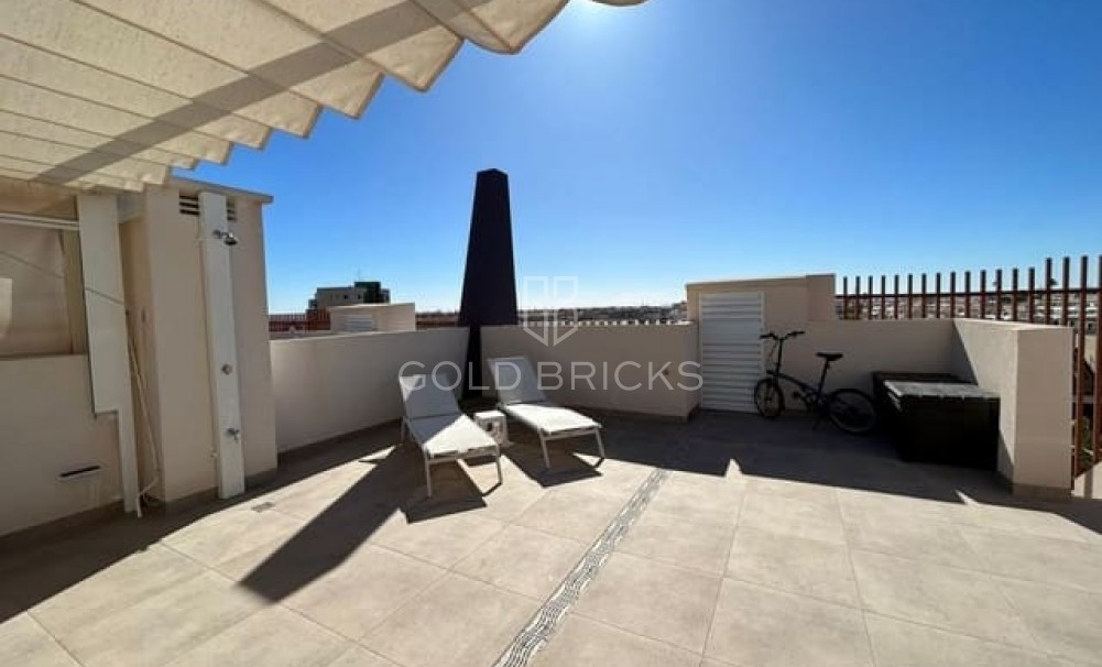 Wederverkoop ·  · Pilar de la Horadada · Torre De La Horadada