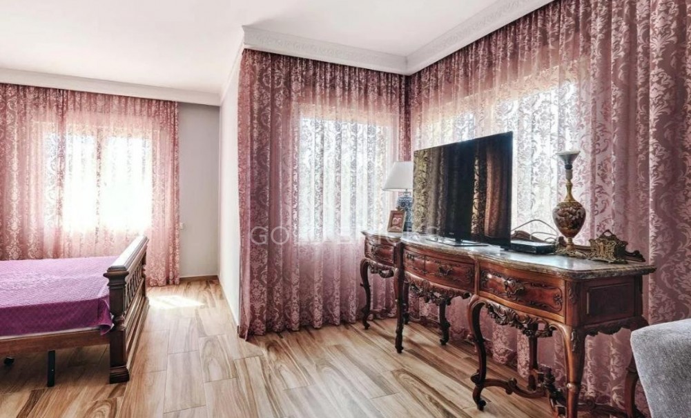 Wederverkoop ·  · Orihuela · Campoamor