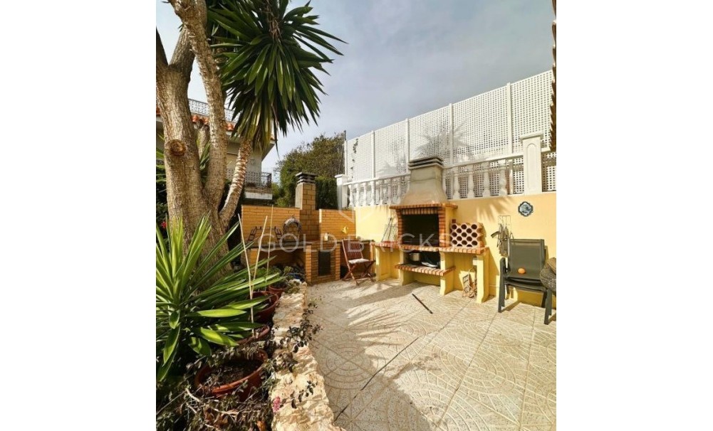 Wederverkoop ·  · Orihuela · Campoamor