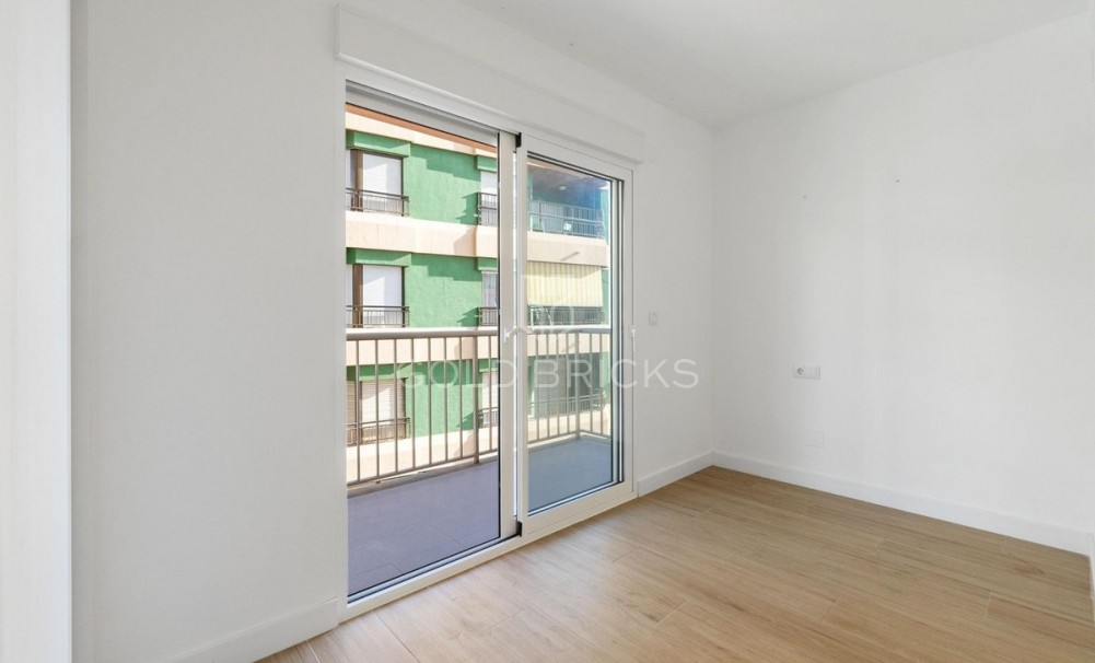 Wederverkoop ·  · Torrevieja · Playa del Cura