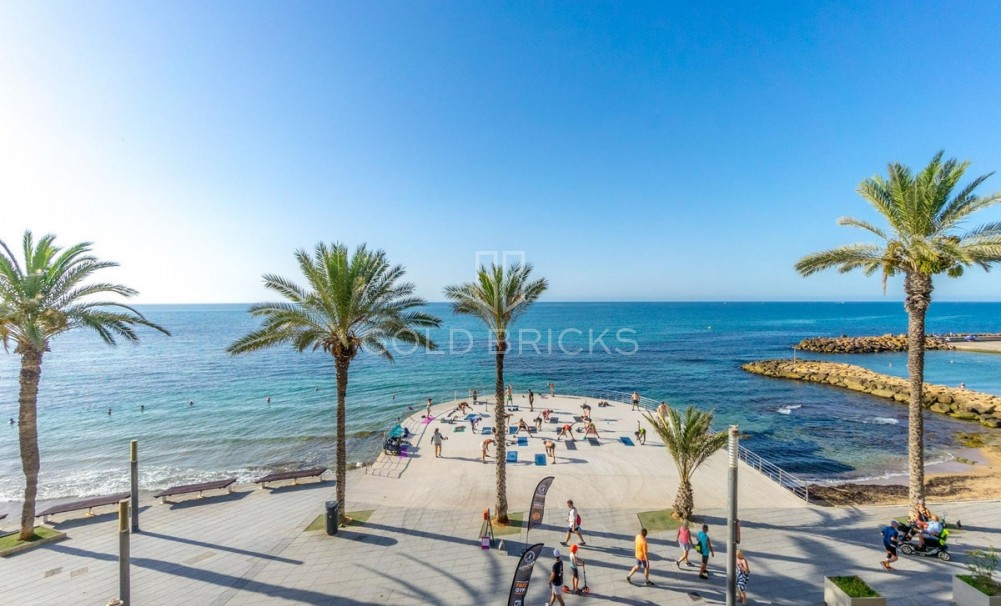 Wederverkoop ·  · Torrevieja · Playa del Cura
