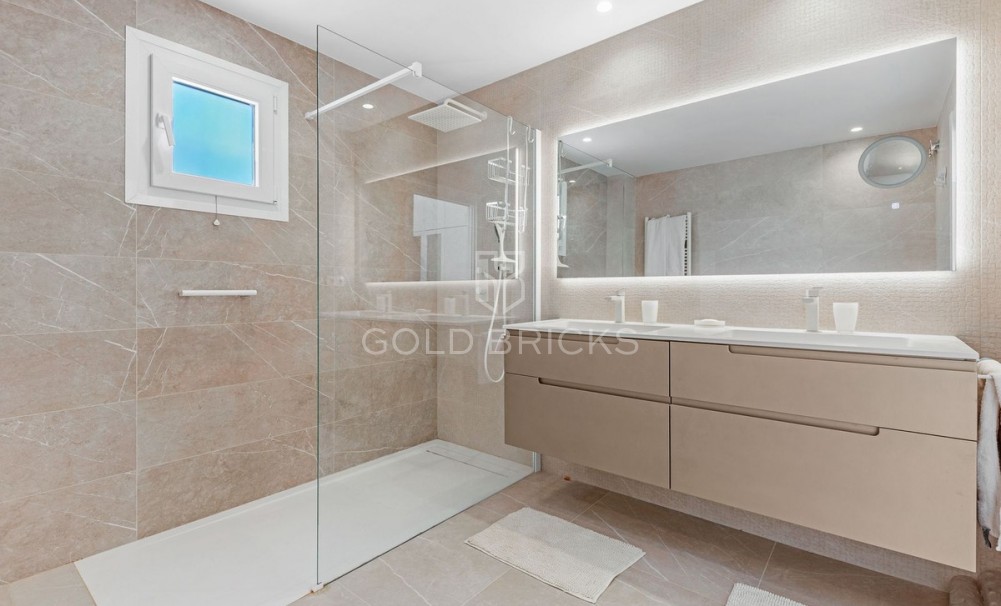 Wederverkoop ·  · Villajoyosa · Villajoyosa Centro