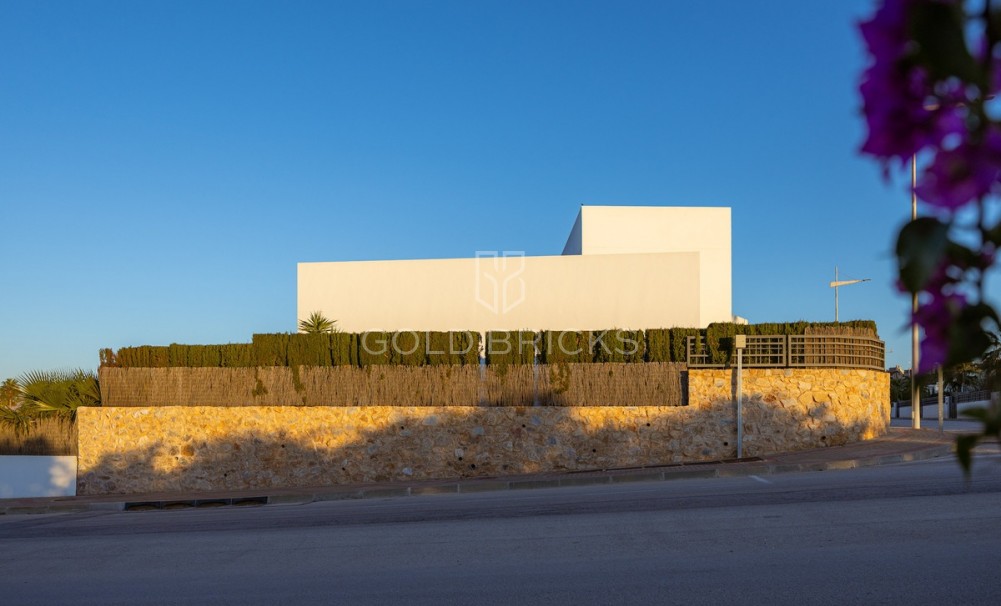 Wederverkoop ·  · Algorfa · La finca golf