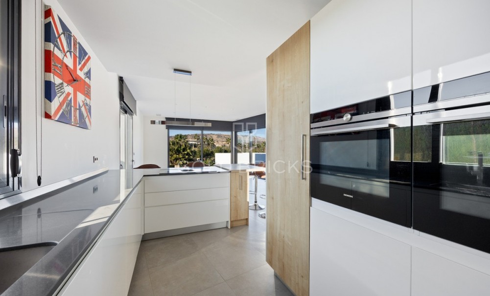 Wederverkoop ·  · Algorfa · La finca golf