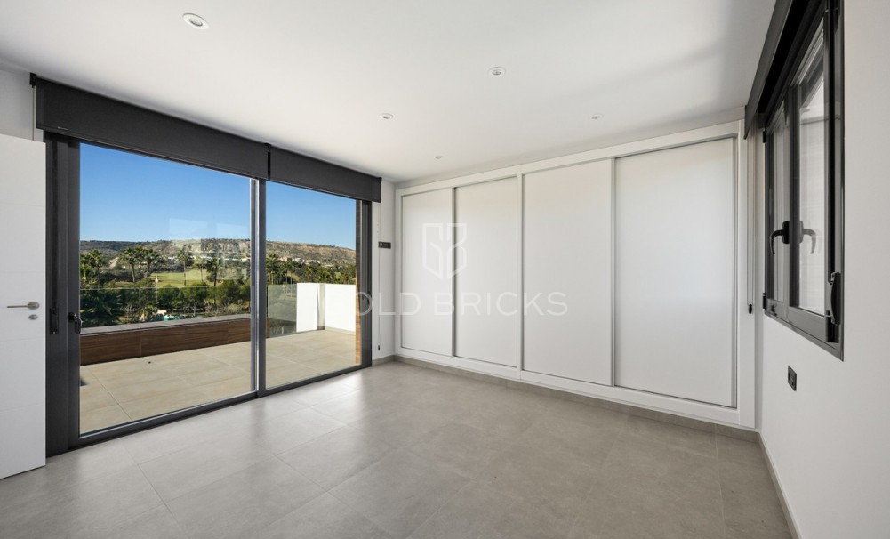 Wederverkoop ·  · Algorfa · La finca golf