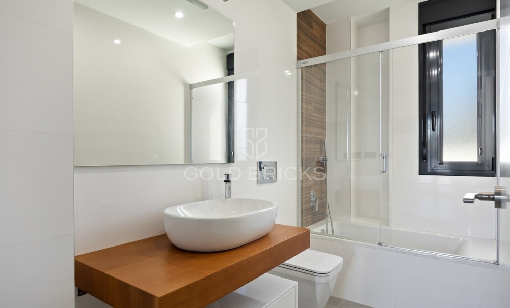 Wederverkoop ·  · Algorfa · La finca golf