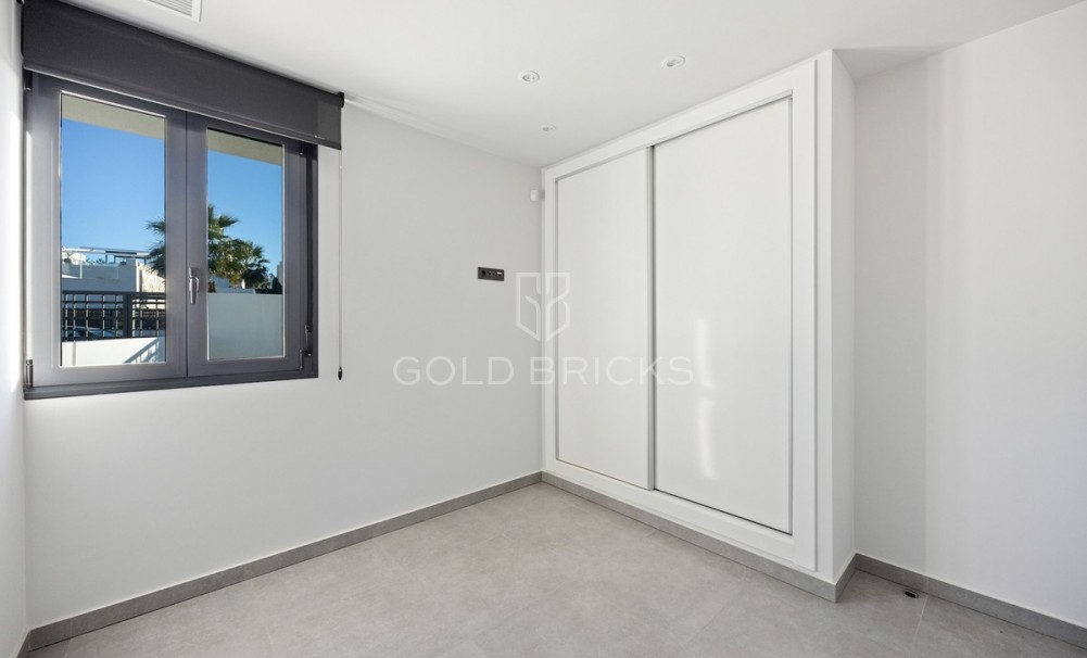 Wederverkoop ·  · Algorfa · La finca golf