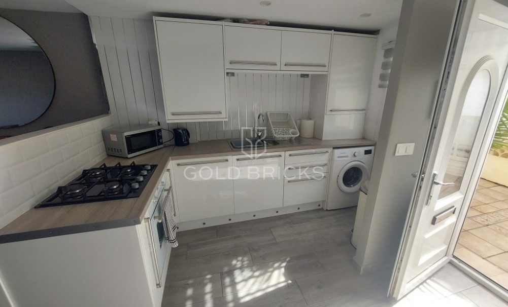 Wederverkoop ·  · l'Alfas del Pi · Albir