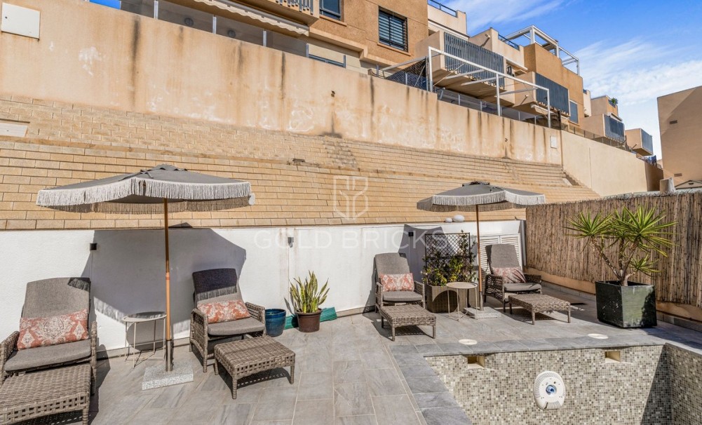 Wederverkoop ·  · Orihuela · La Zenia