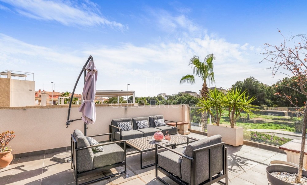 Wederverkoop ·  · Orihuela · La Zenia