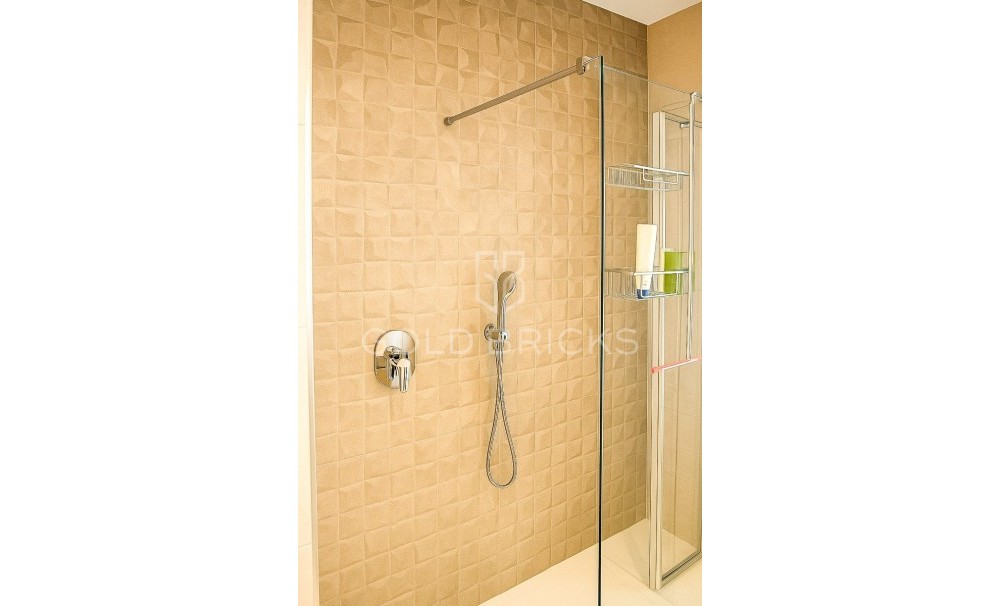 Wederverkoop ·  · Torrevieja · La Siesta