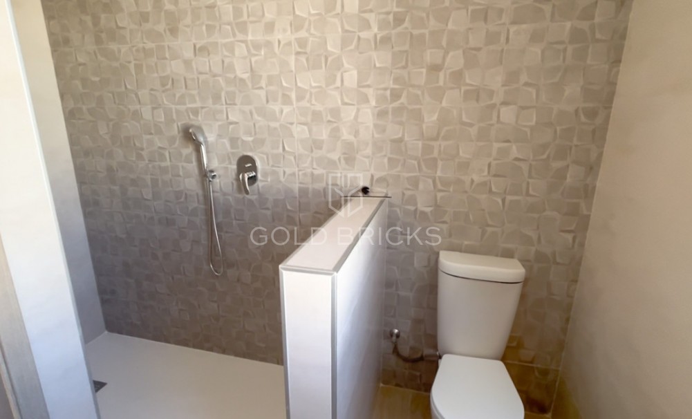 Wederverkoop ·  · Torrevieja · La Siesta