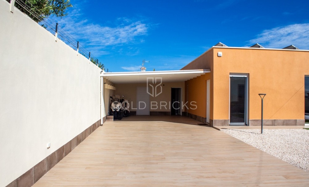 Wederverkoop ·  · Torrevieja · La Siesta