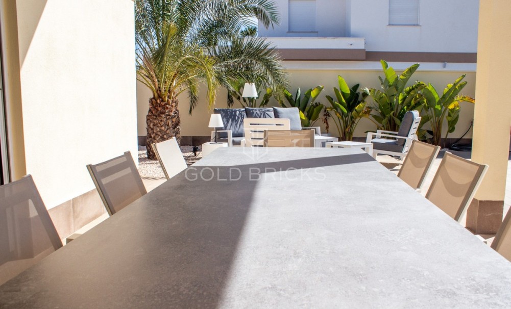 Wederverkoop ·  · Torrevieja · La Siesta